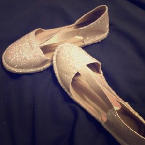 Kenneth Cole Reaction flats sz 8.5 NWOT!